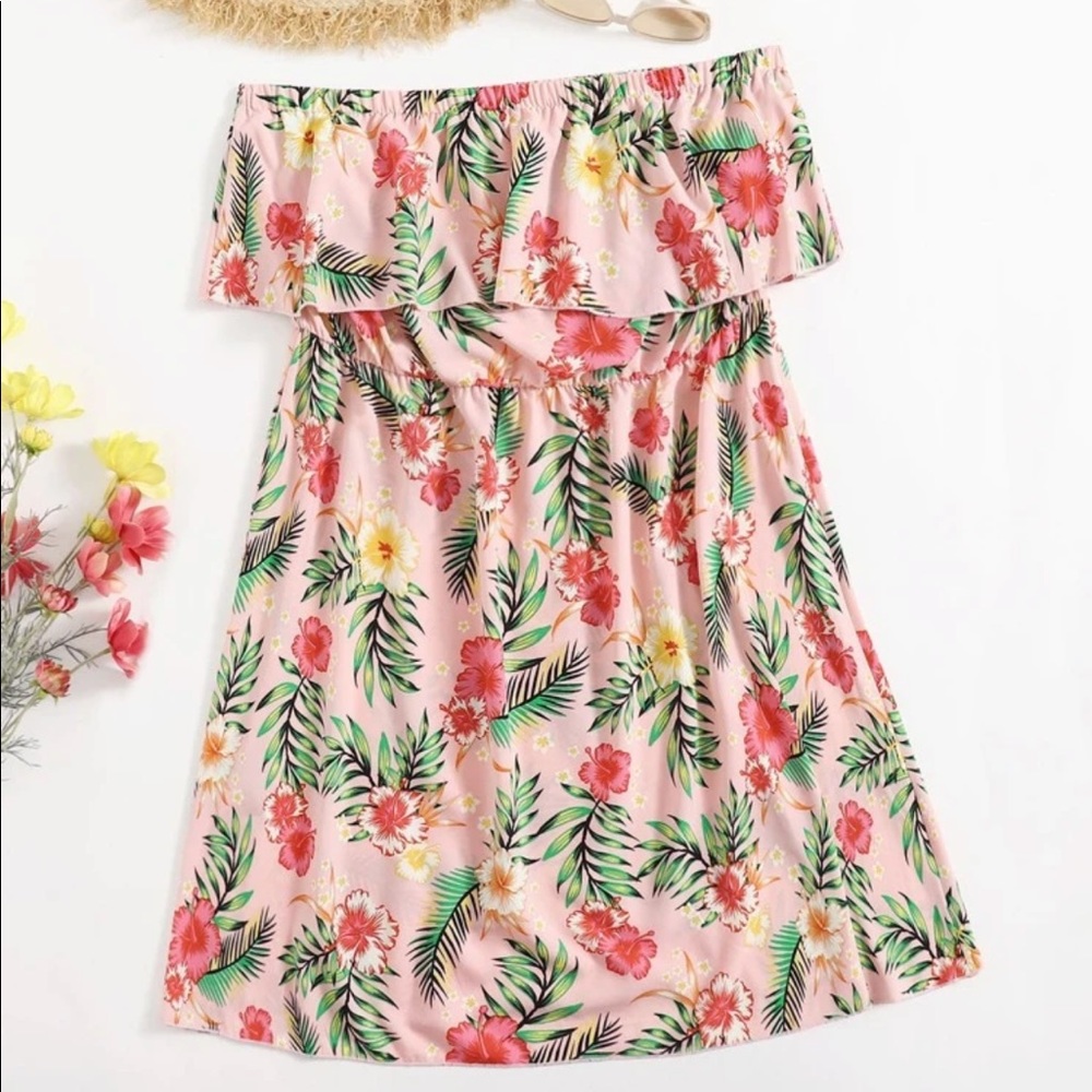 Plus Floral Ruffle strapless Dress